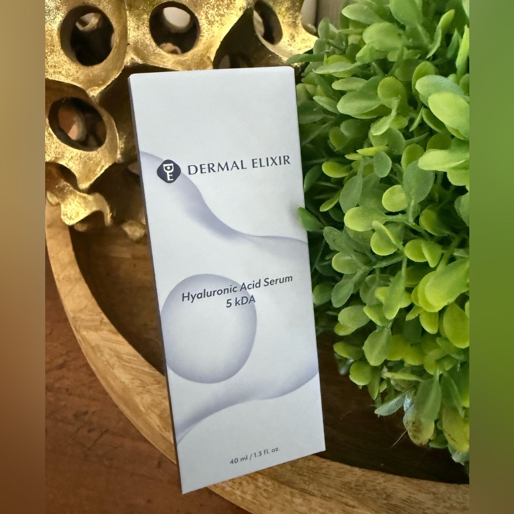 Hyaluronic Acid Serum - White